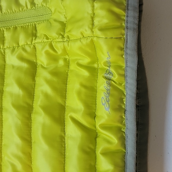 Eddie Bauer puffer vest - Picture 11 of 12